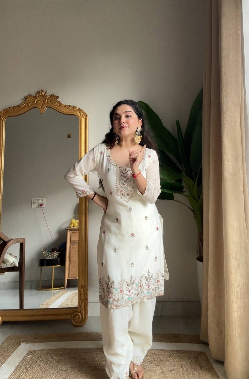 Elegant White Ethnic Kurta Set