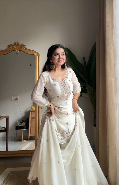 Elegant White Ethnic Kurta Set
